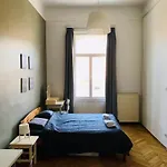 Monument Heritage Apartment-classic In Center Apartment *