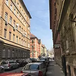 Monument Heritage Apartment-classic In Center Apartment *