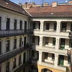 Monument Heritage Apartment-classic In Center Apartment
