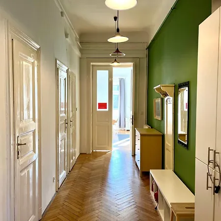 Monument Heritage Apartment-classic In Center Apartamento *