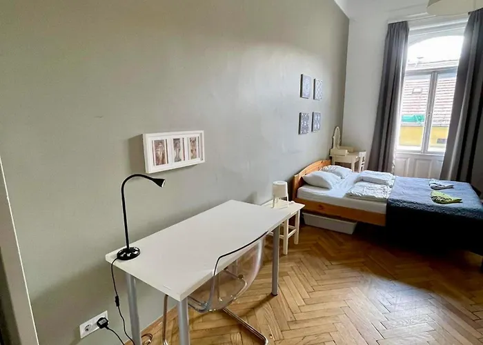 Monument Heritage Apartment-classic In Center