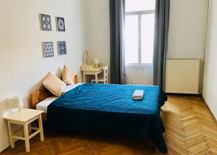 Monument Heritage Apartment-classic In Center Budapest