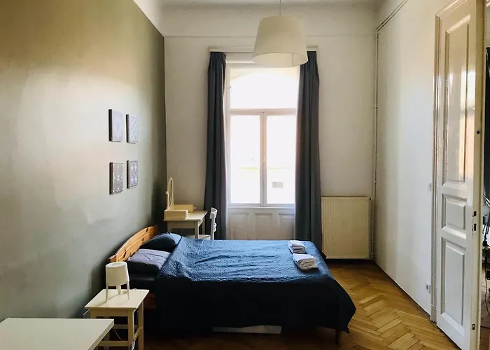 Monument Heritage Apartment-classic In Center Апартаменты *